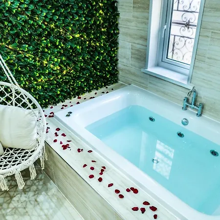 Vakantiehuis 1 Bed House - Sleeps 2 - Parking - Wifi